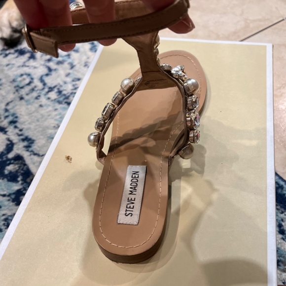 Steve Madden sandals - Picture 2 of 2